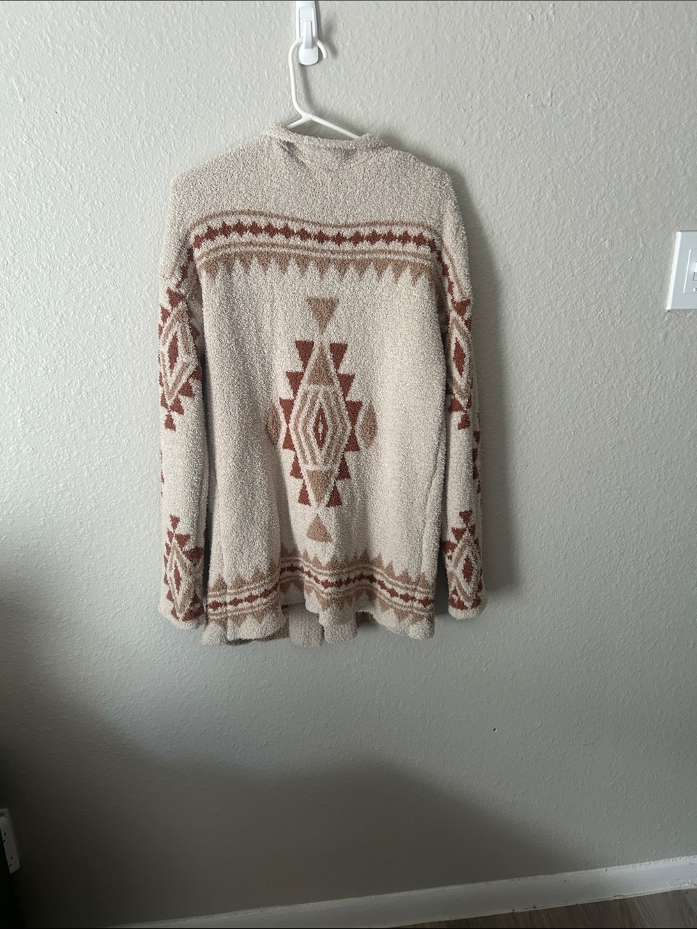 Cream Aztec Open-Front Knit Cardigan with Rust Pattern - Picture 3 of 3